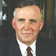 Tributes paid to former RCVS president Neal King