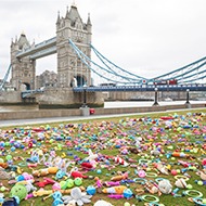 Over 1,000 toys at Tower Bridge highlight pet separations
